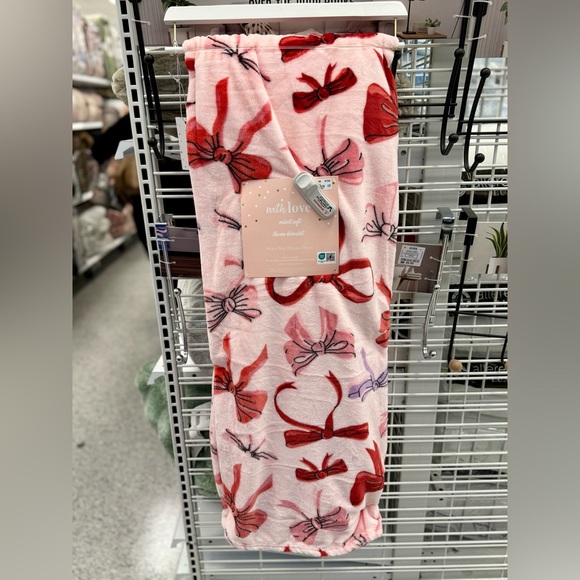 Pink Coquette Bow Plush velvet Throw blanket - Picture 2 of 2